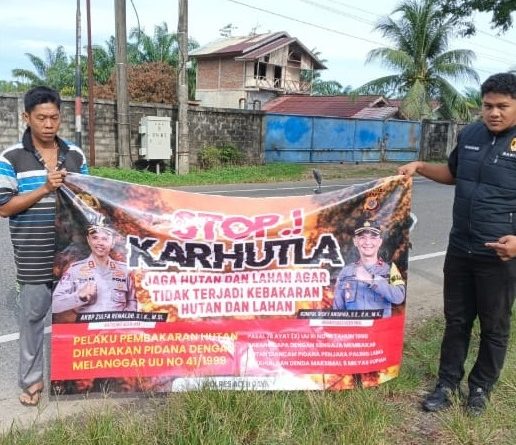 Personel Polsek Teunom Laksanakan Patroli dan Sosialisasi Pencegahan Karhutla kepada Pemilik Lahan