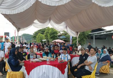 Pererat Kebersamaan dan Semangat Sportivitas, Kapolres Aceh Jaya Bersama Forkopimda dan Masyarakat Ikut Meriahkan Jalan Santai dan Nobar Piala Dunia 2026 di Aceh Jaya.